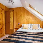 Holiday home Dom W Zaciusz Nowa Kaletka
